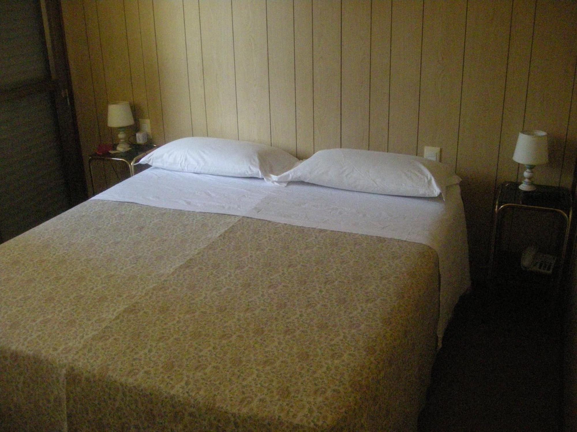 Albergo Nyers Perugia Phòng bức ảnh