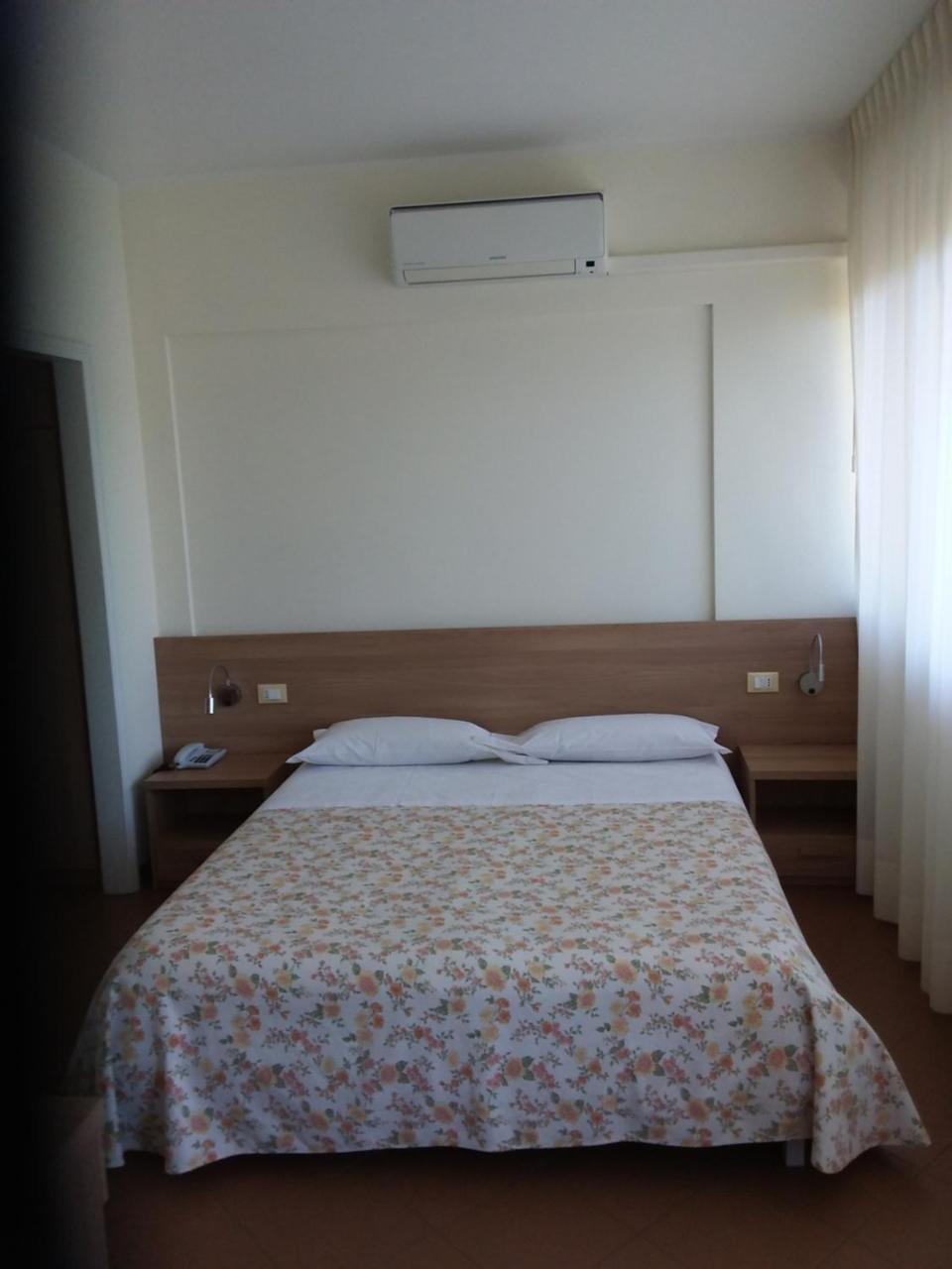 Albergo Nyers Perugia Ngoại thất bức ảnh