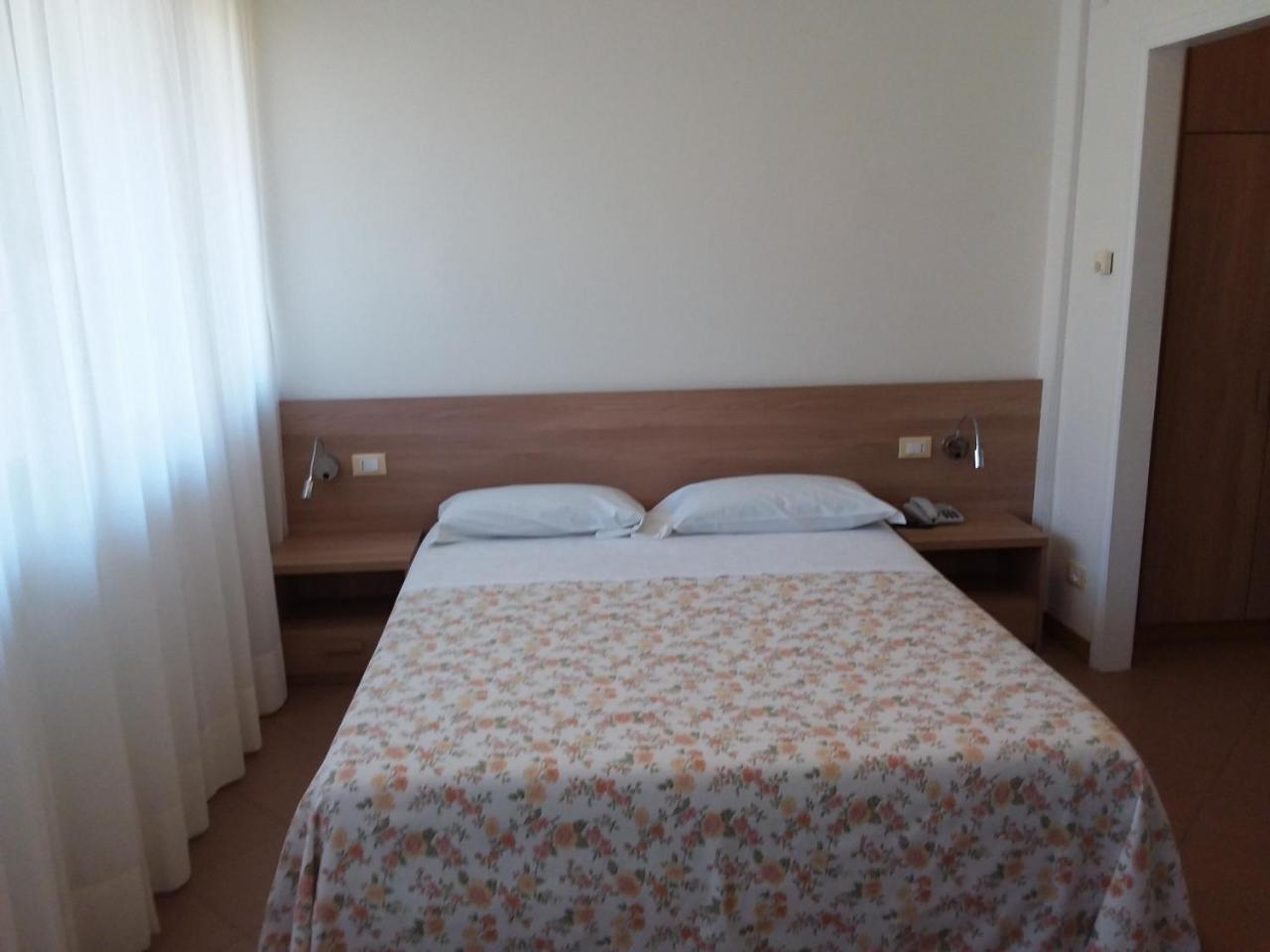 Albergo Nyers Perugia Ngoại thất bức ảnh