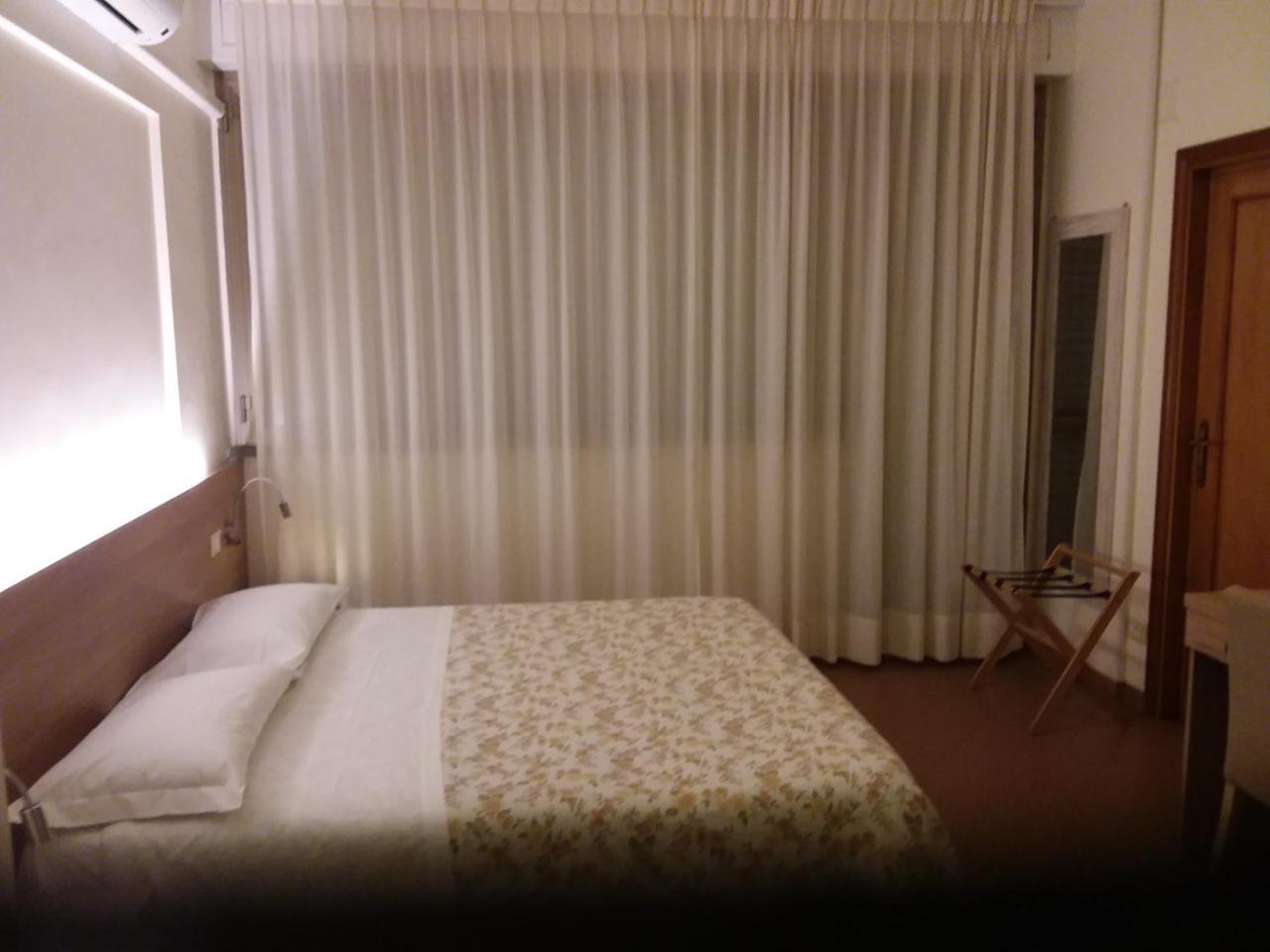 Albergo Nyers Perugia Ngoại thất bức ảnh