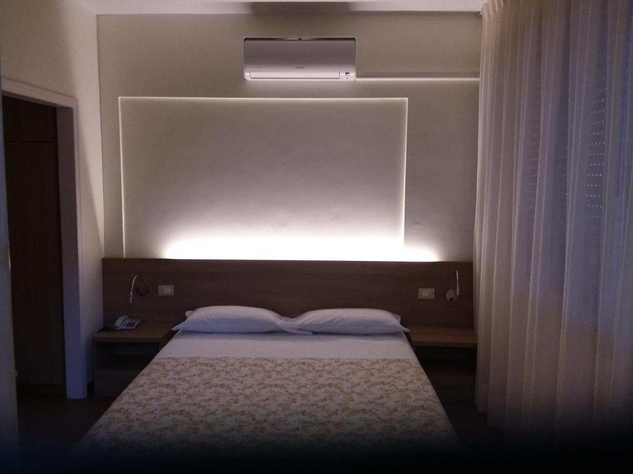 Albergo Nyers Perugia Ngoại thất bức ảnh