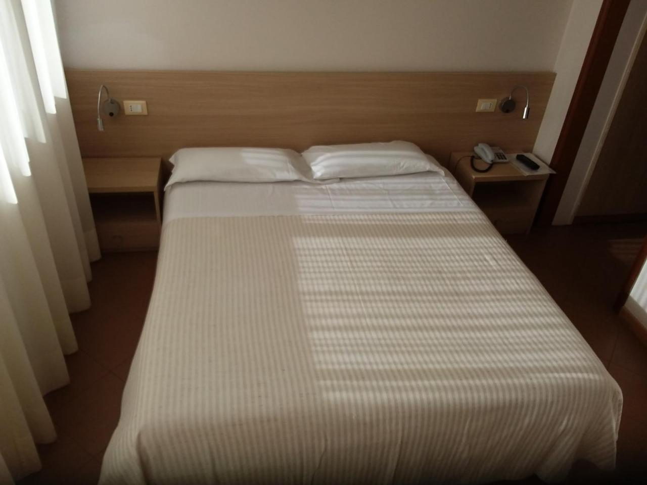 Albergo Nyers Perugia Ngoại thất bức ảnh